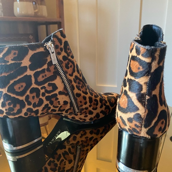 Calvin Klein Cheetah Print Booties Size: 7.5 - Picture 5 of 5